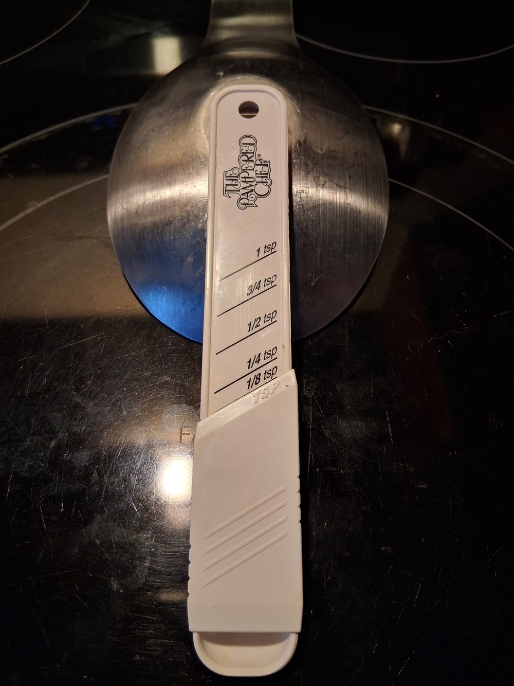 Pampered Chef Adjustable Measuring Spoon Teaspoon 1/8 tsp- 1 top  USA